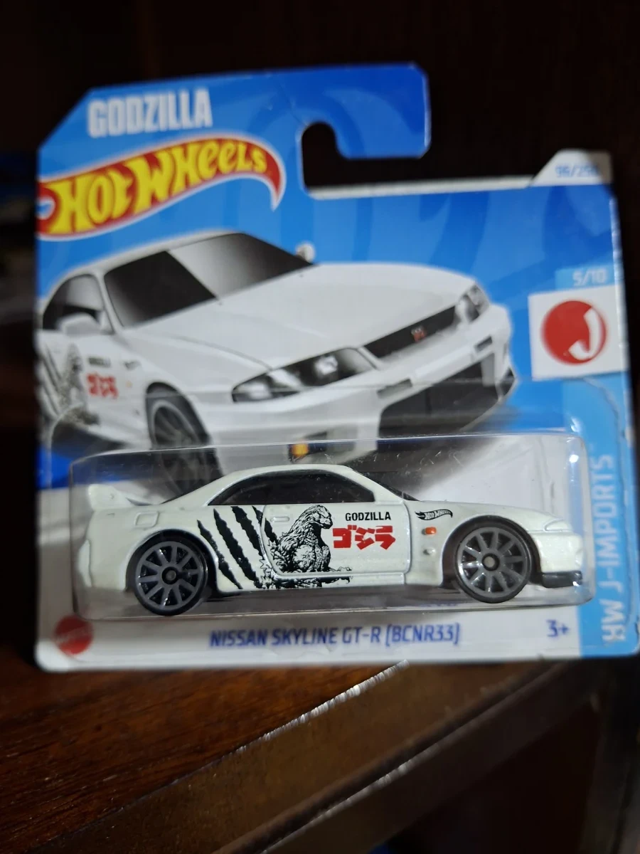 Hot Wheels Nissan Skyline GTR R33 godzzila 1:64