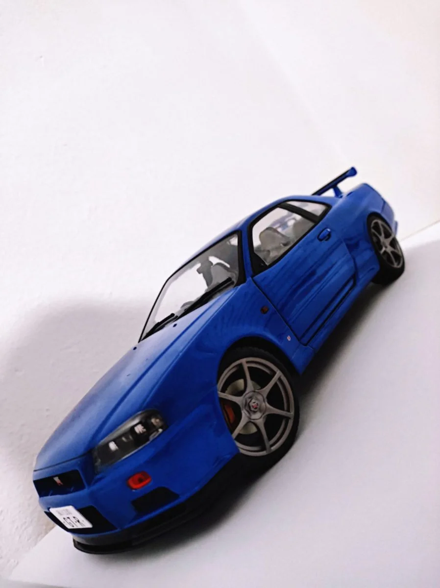 Solido 1/18 Nissan Skyline R34 GT-R  1:18