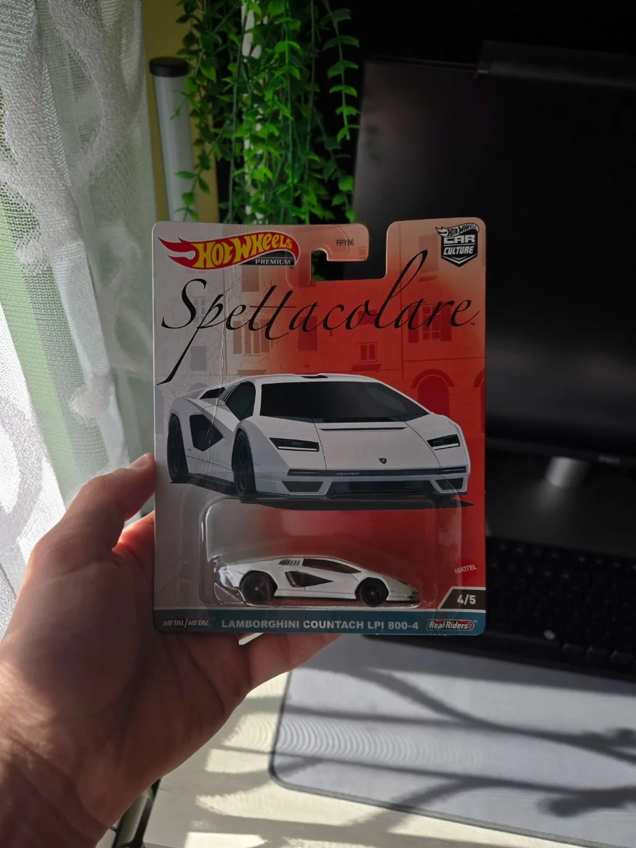 Hot Wheels Lamborghini Countach HotWheels Premium (Spettacolare Car Culture Series) 1:64
