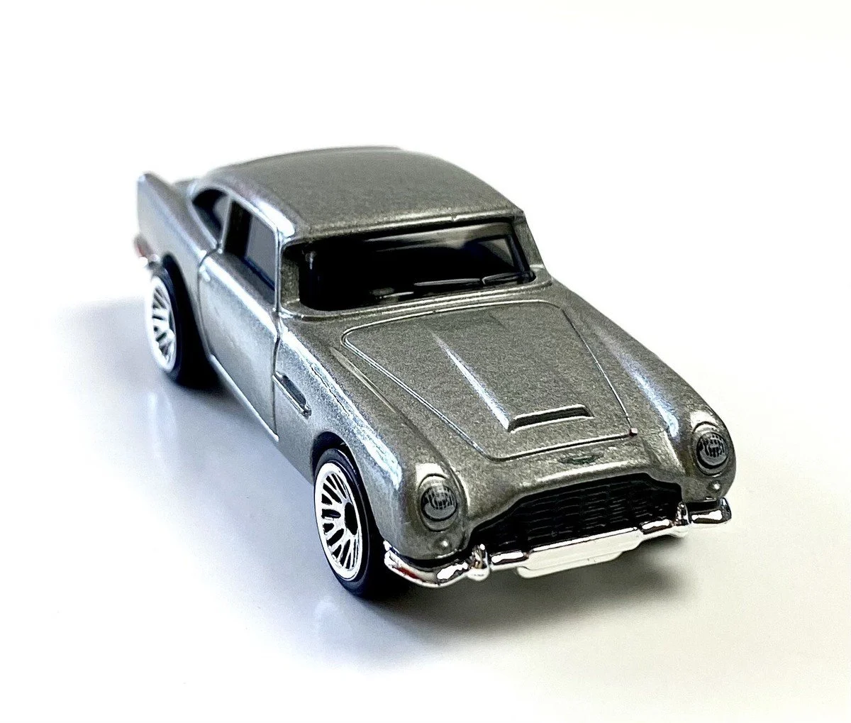 Hot Wheels HOTWHEELS ASTON MARTIN 1963 DB5 1:64
