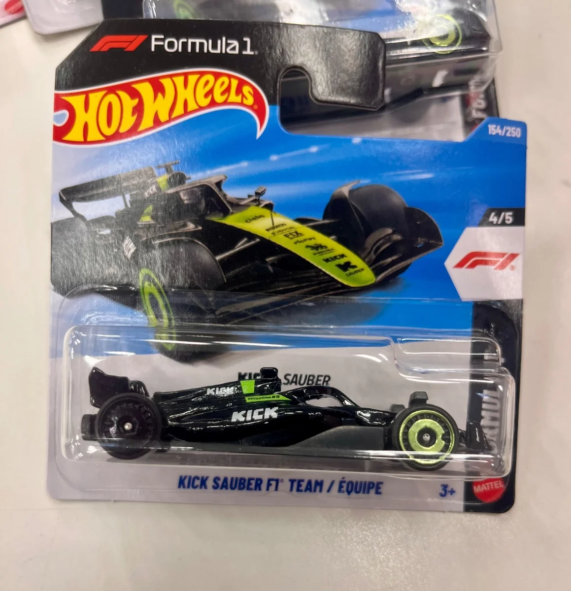 Hot Wheels F1 Kick sauber team 1:64