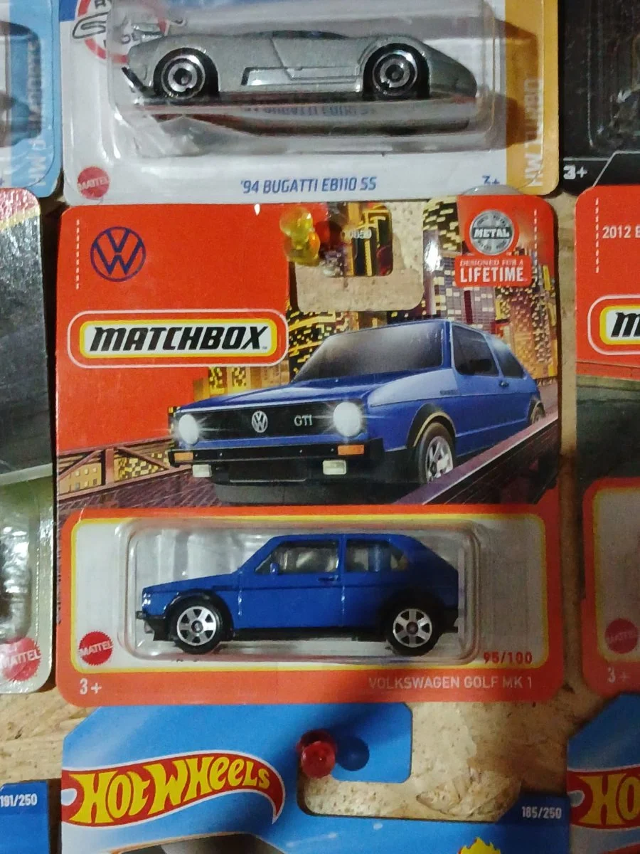 AutoArt Golf mk 1 1:64