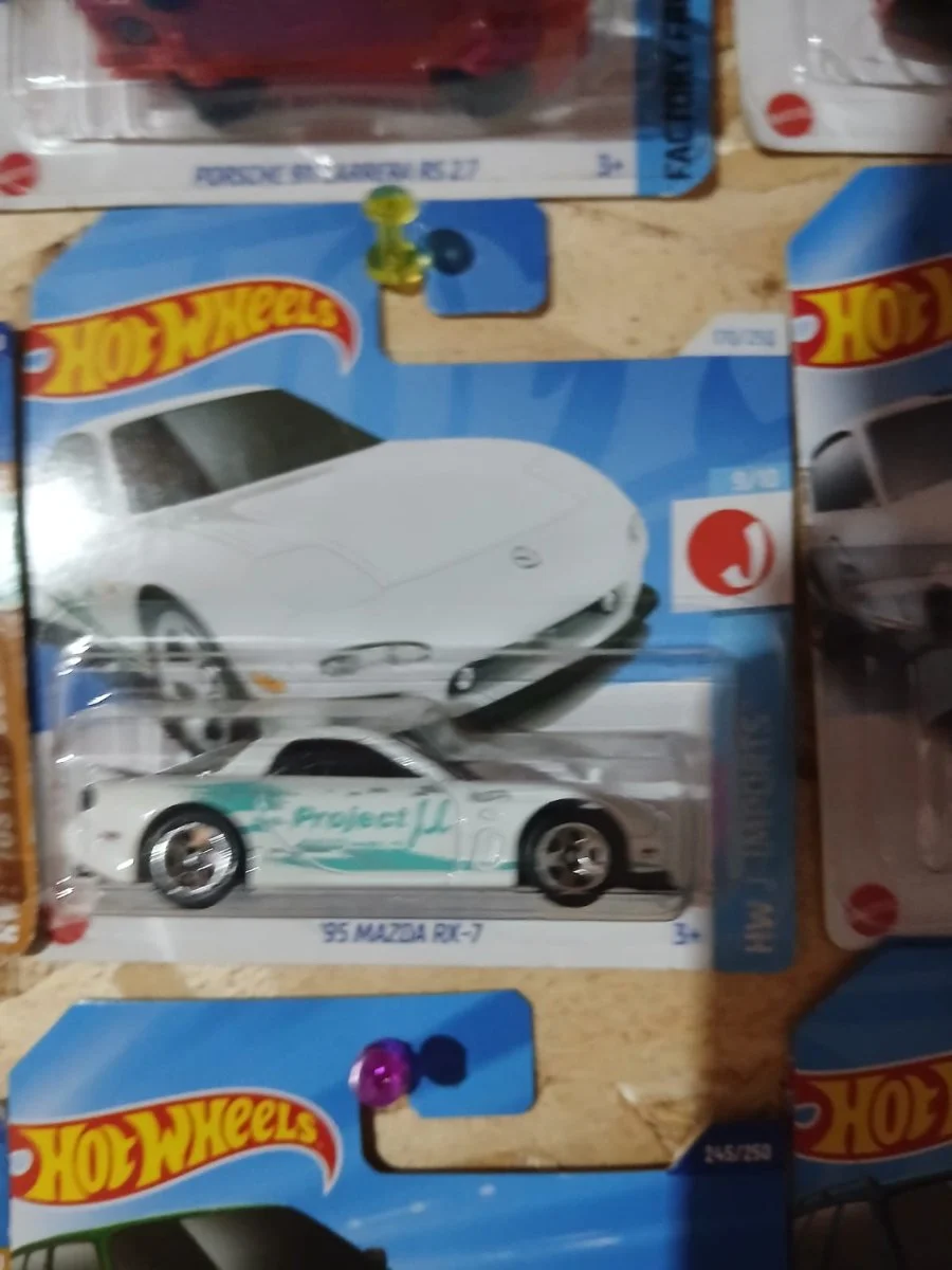 AutoArt 95 mazda rx-7 1:64