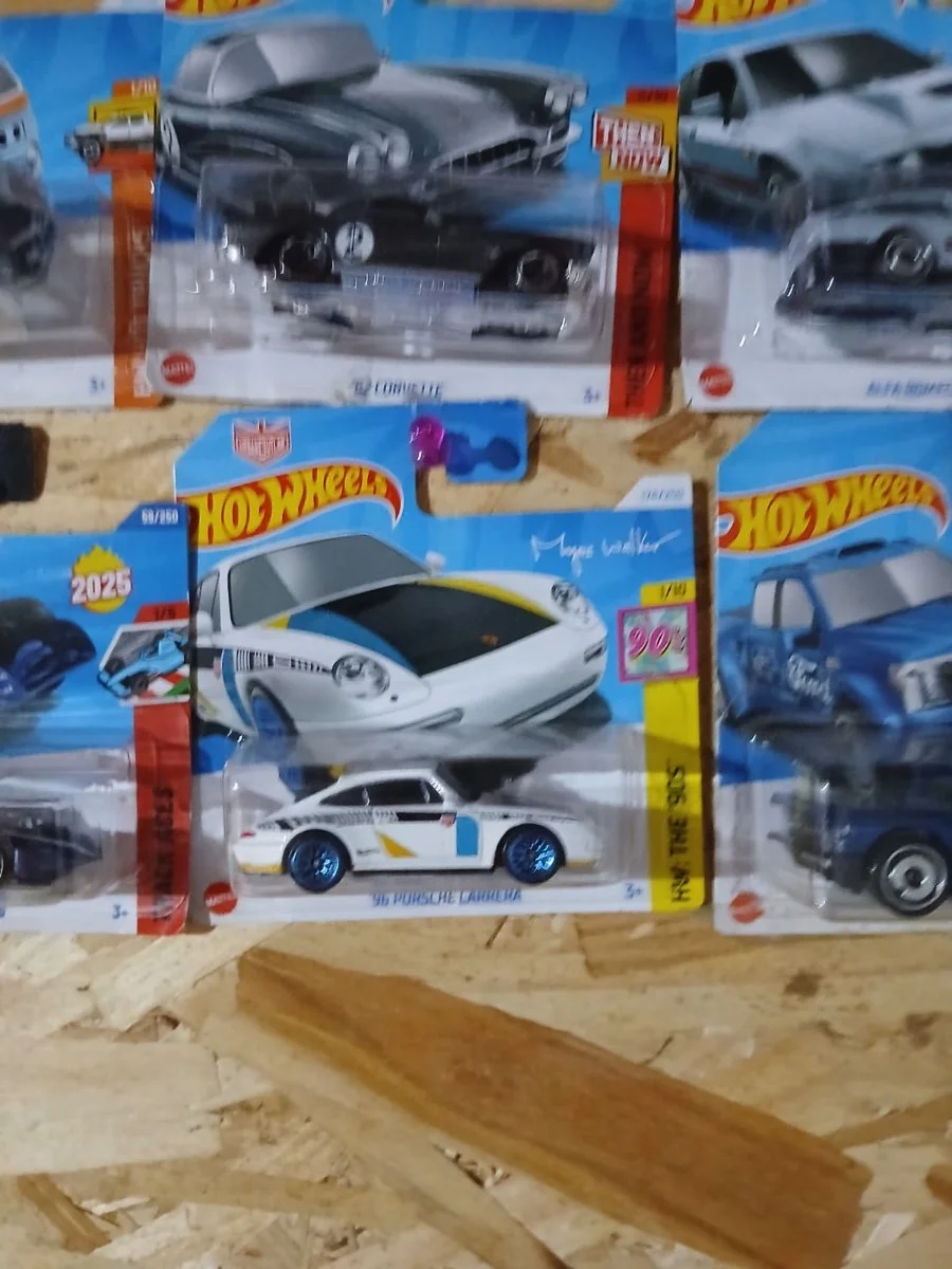 AutoArt 96 porsche carrera  1:64
