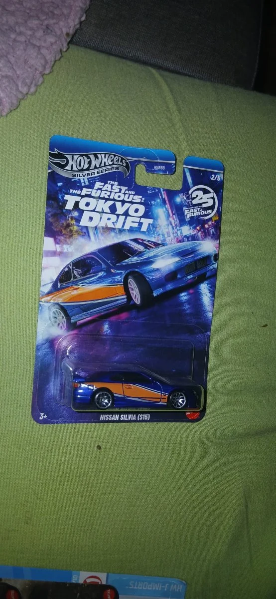 AutoArt Nissan silvia s15 1:64