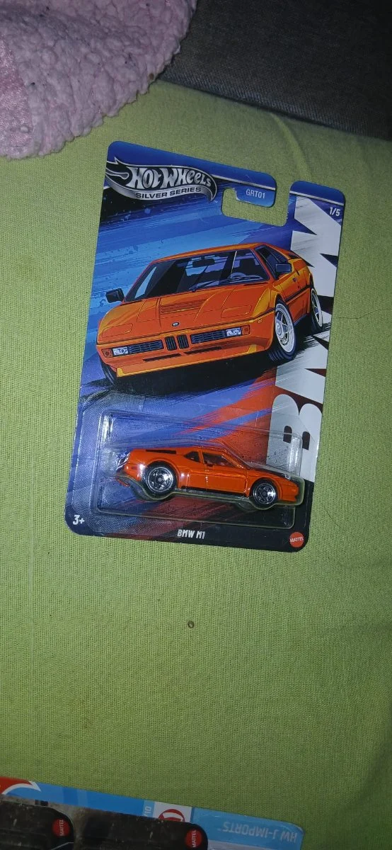 AutoArt Bmw m1 1:64