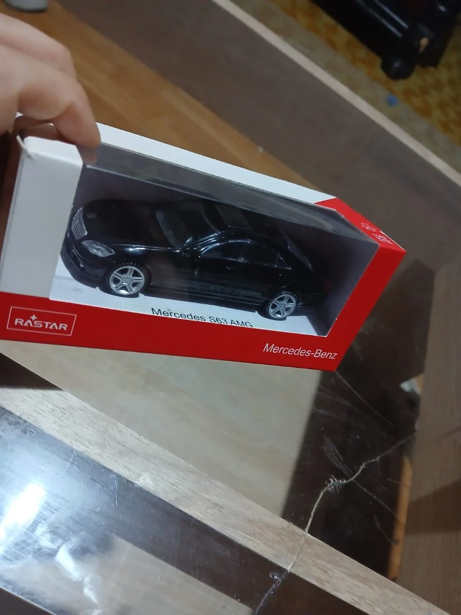 AutoArt Mercedes s63-AMG 1:64