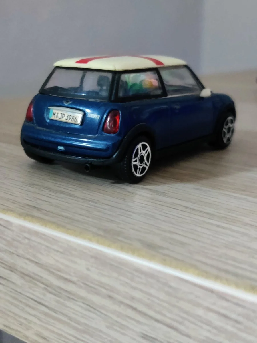 Bburago Mini Cooper 1:43