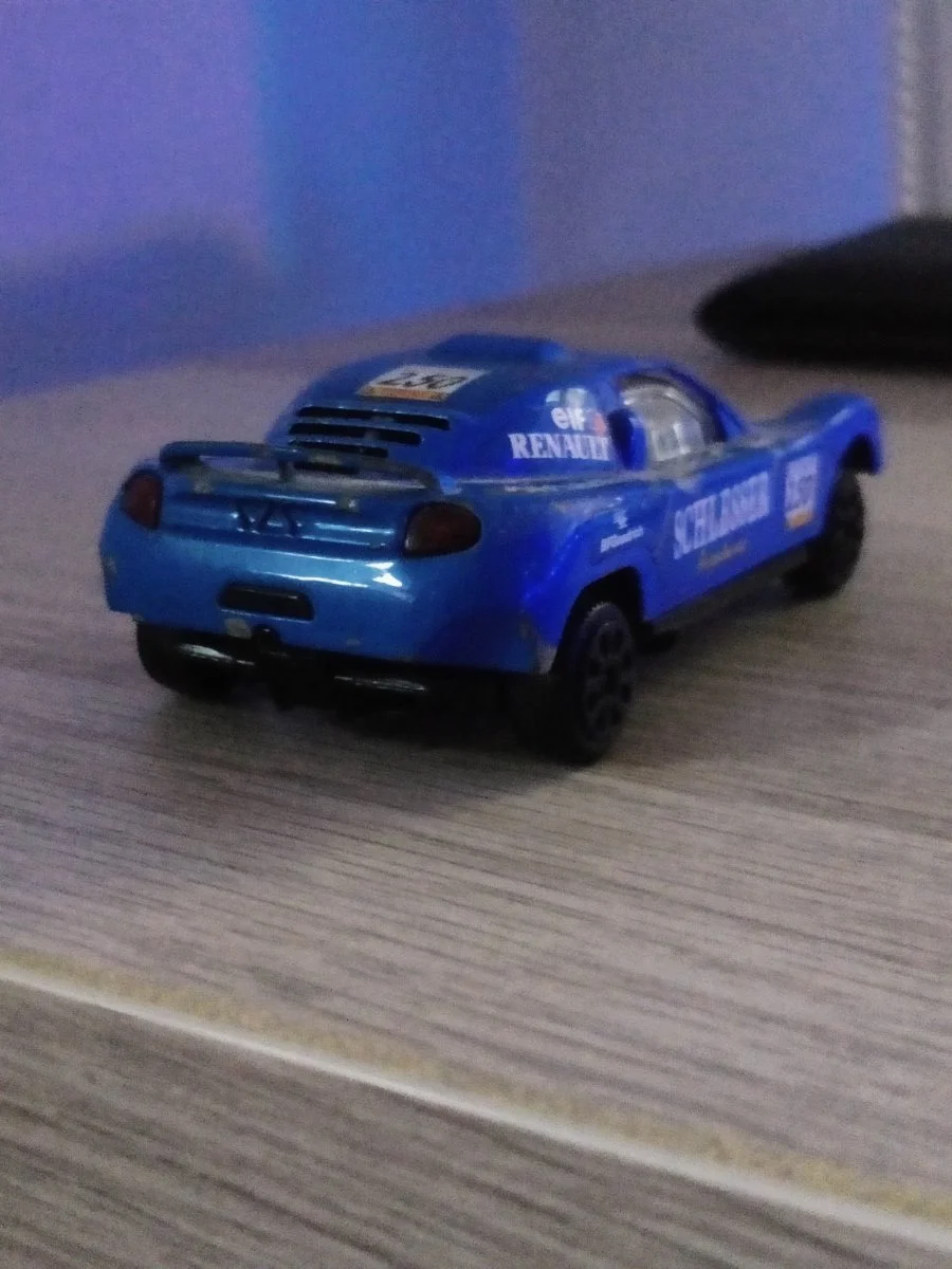 Bburago Renault Megane Schlesser 1:43