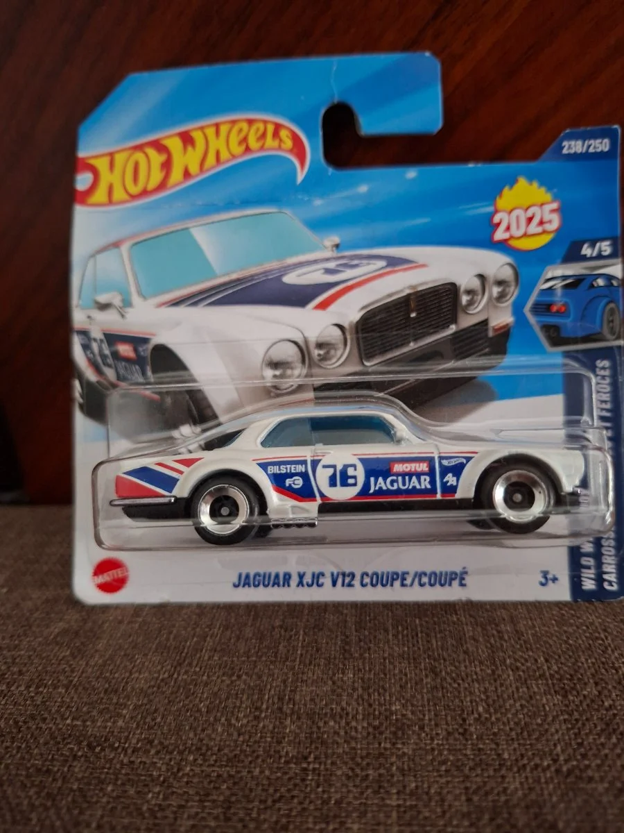 Hot Wheels Jaguar XJC V12 coupe 1:64