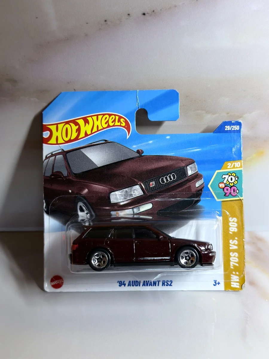 Hot Wheels ‘94 AUDI AVANT RS2 1:64