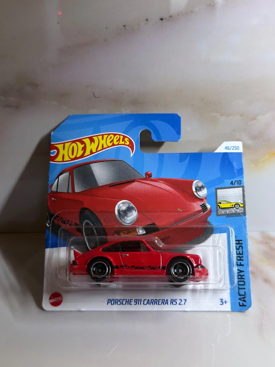 Hot Wheels PORSCHE CARRERA 911 RS 2.7 1:64