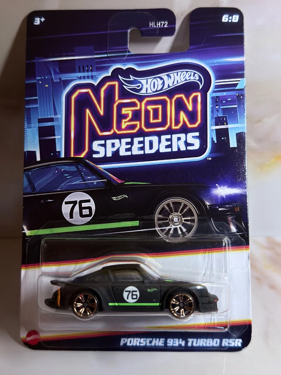 Hot Wheels PORSCHE 934 TURBO RSR 1:64