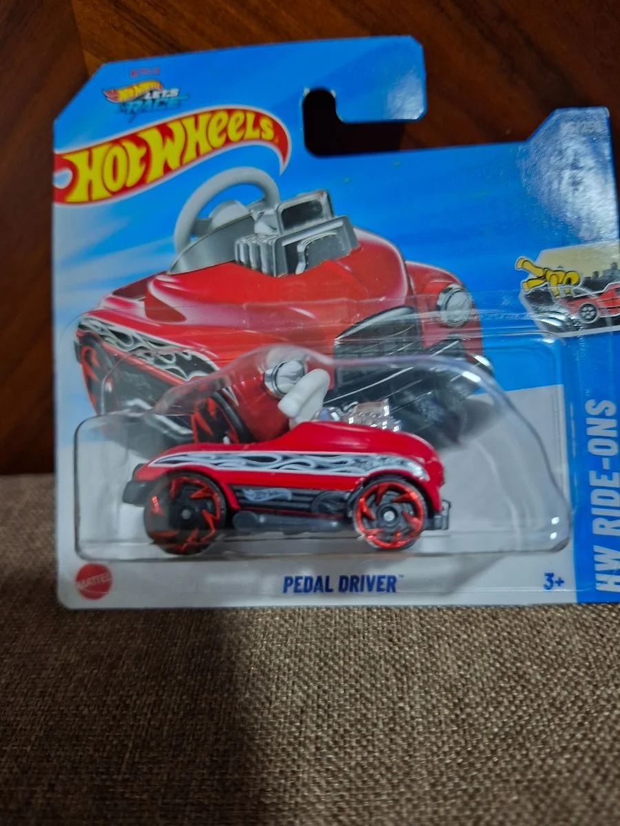 Hot Wheels Pedal Driver TH 1:64