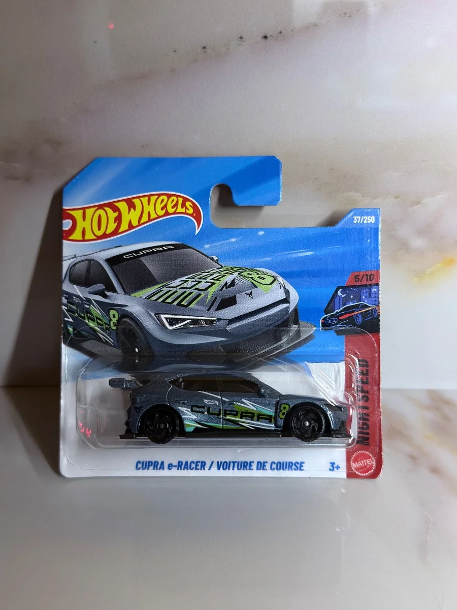 Hot Wheels CUPRA e-RACER / VOITURE DE COURSE 1:64