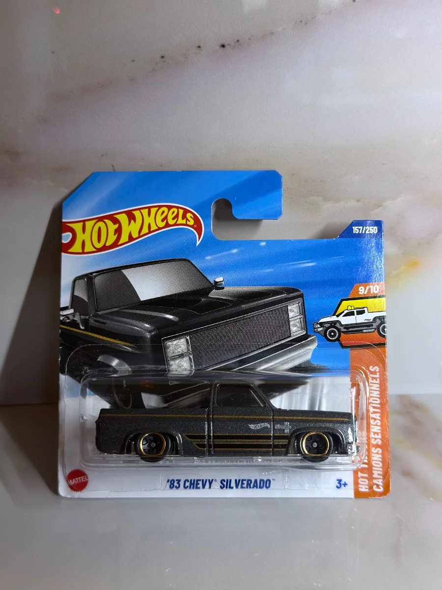 Hot Wheels ‘83 CHEVY SILVERADO 1:64
