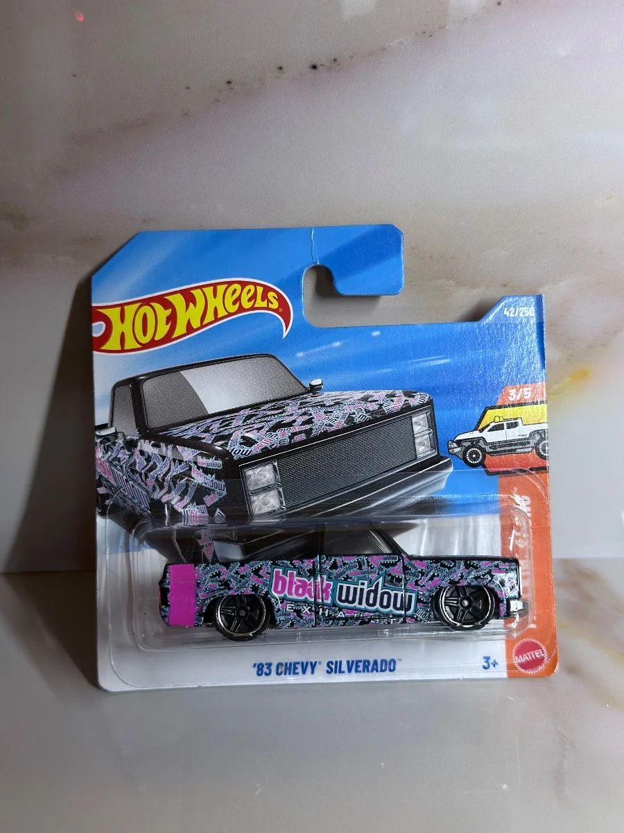 Hot Wheels ‘83 CHEVY SILVERADO 1:64