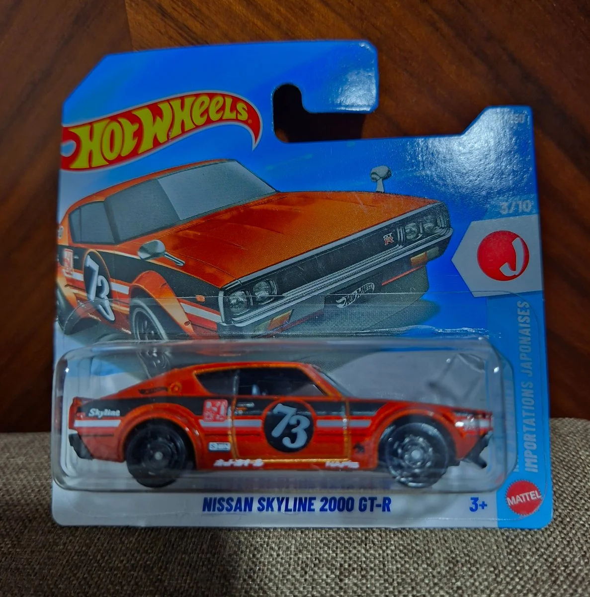 Hot Wheels Nissan Skyline 2000 GT-R  1:64