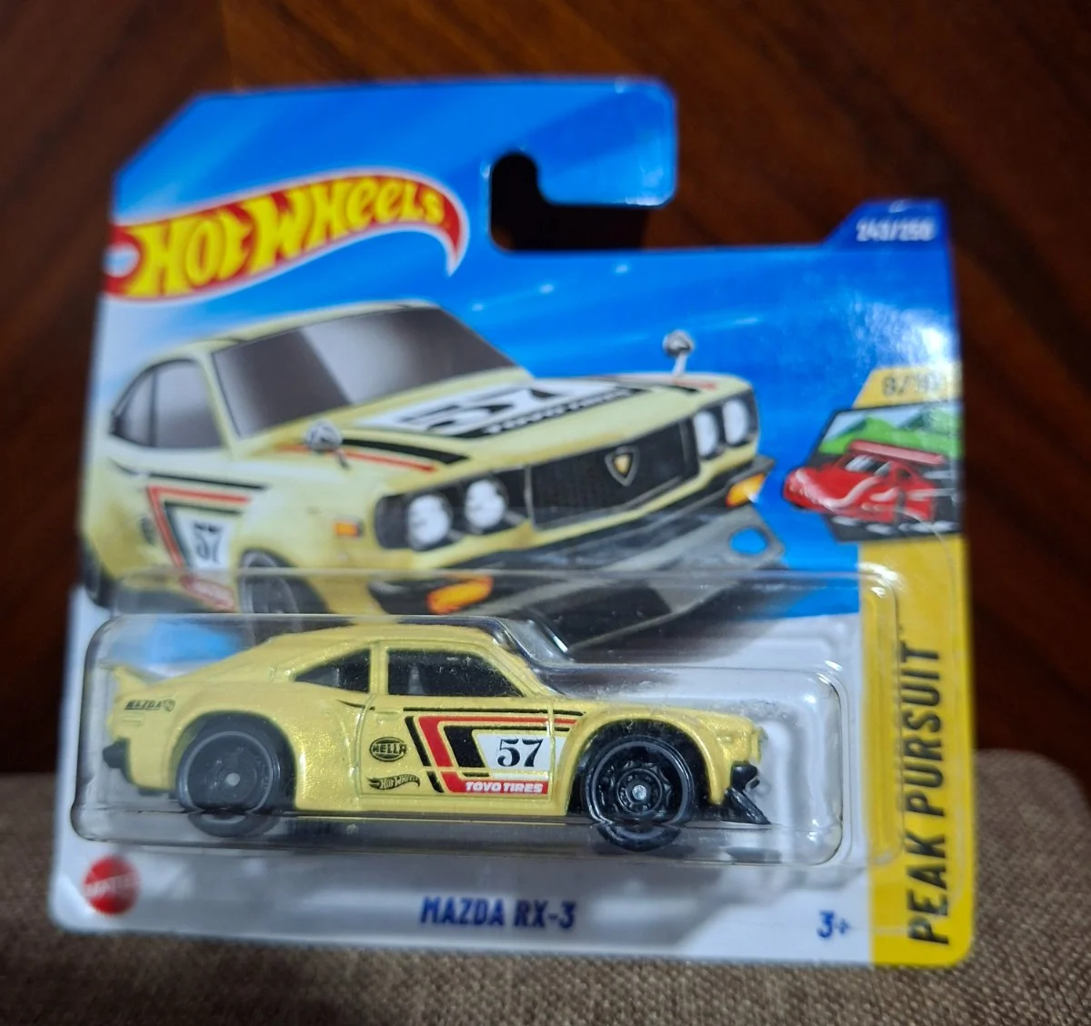 Hot Wheels Mazda RX-3 1:64