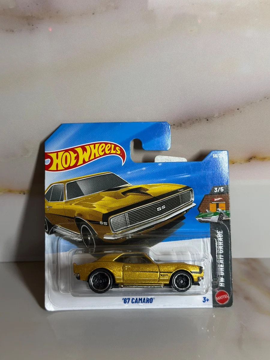 Hot Wheels ‘67 CAMARO 1:64