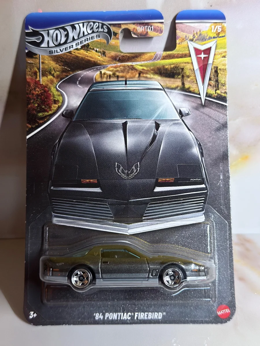 Hot Wheels ‘84 PONTIAC FIREBIRD 1:64
