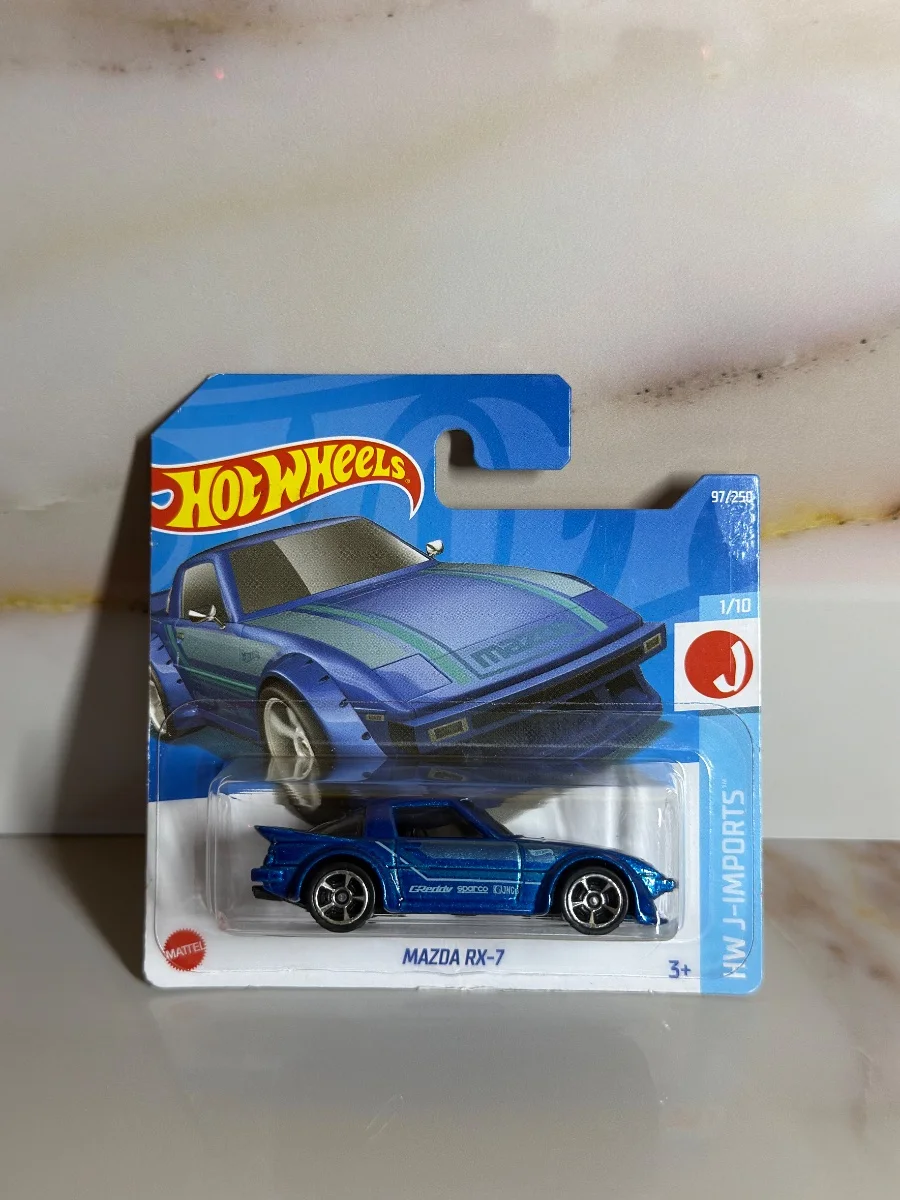 Hot Wheels MAZDA RX-7 1:64