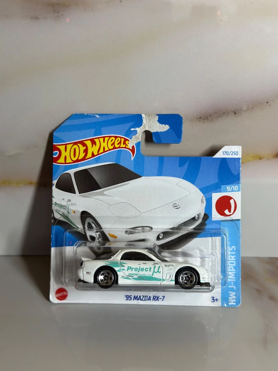 Hot Wheels ‘95 MAZDA RX-7 1:64