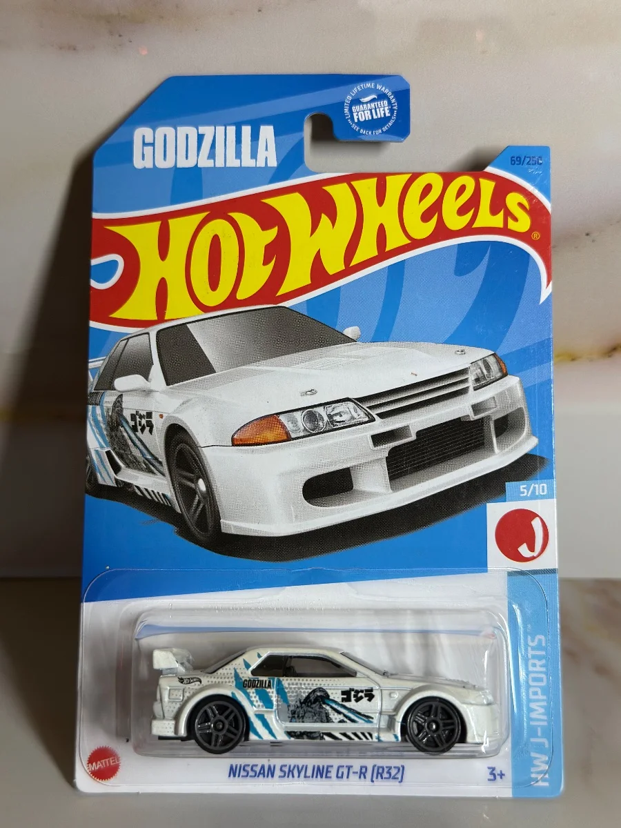 Hot Wheels NISSAN SKYLINE GT-R (R32) 1:64
