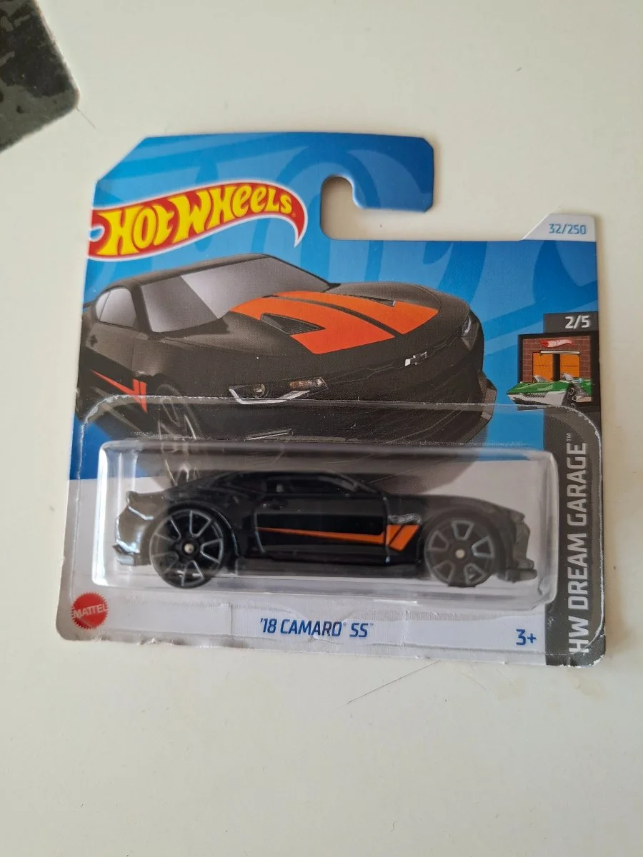 Hot Wheels '18 Camaro SS 1:64