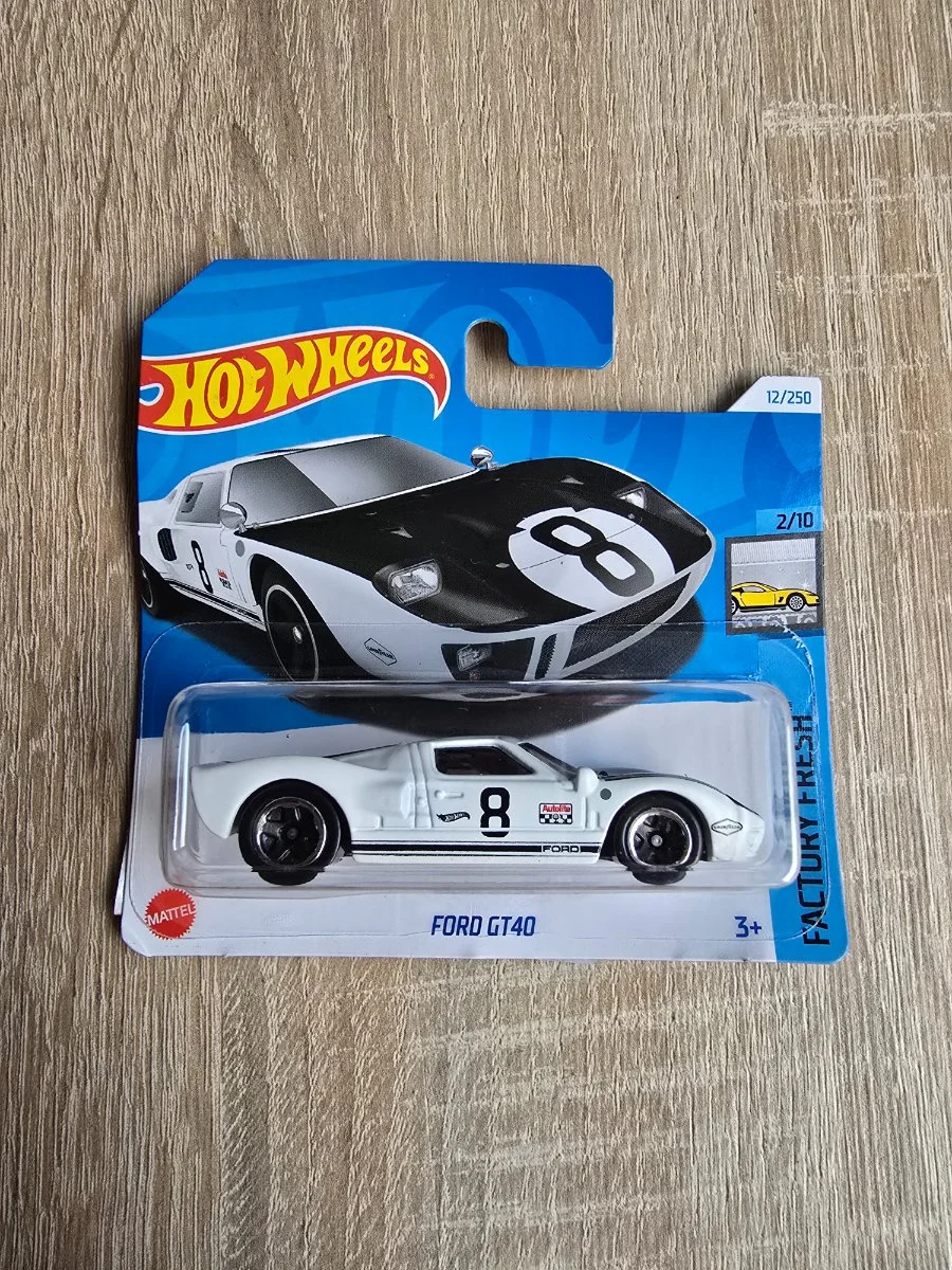 AutoArt Ford GT40 1:64