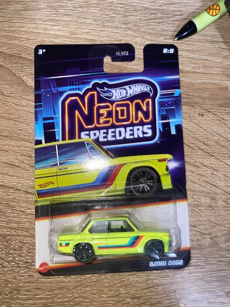 AutoArt BMW 2002 1:64