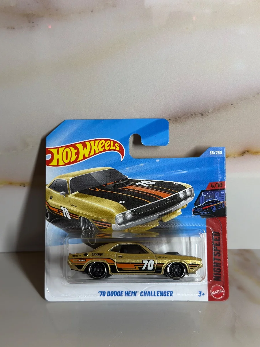 Hot Wheels ‘70 DODGE HEMI CHALLENGER 1:64