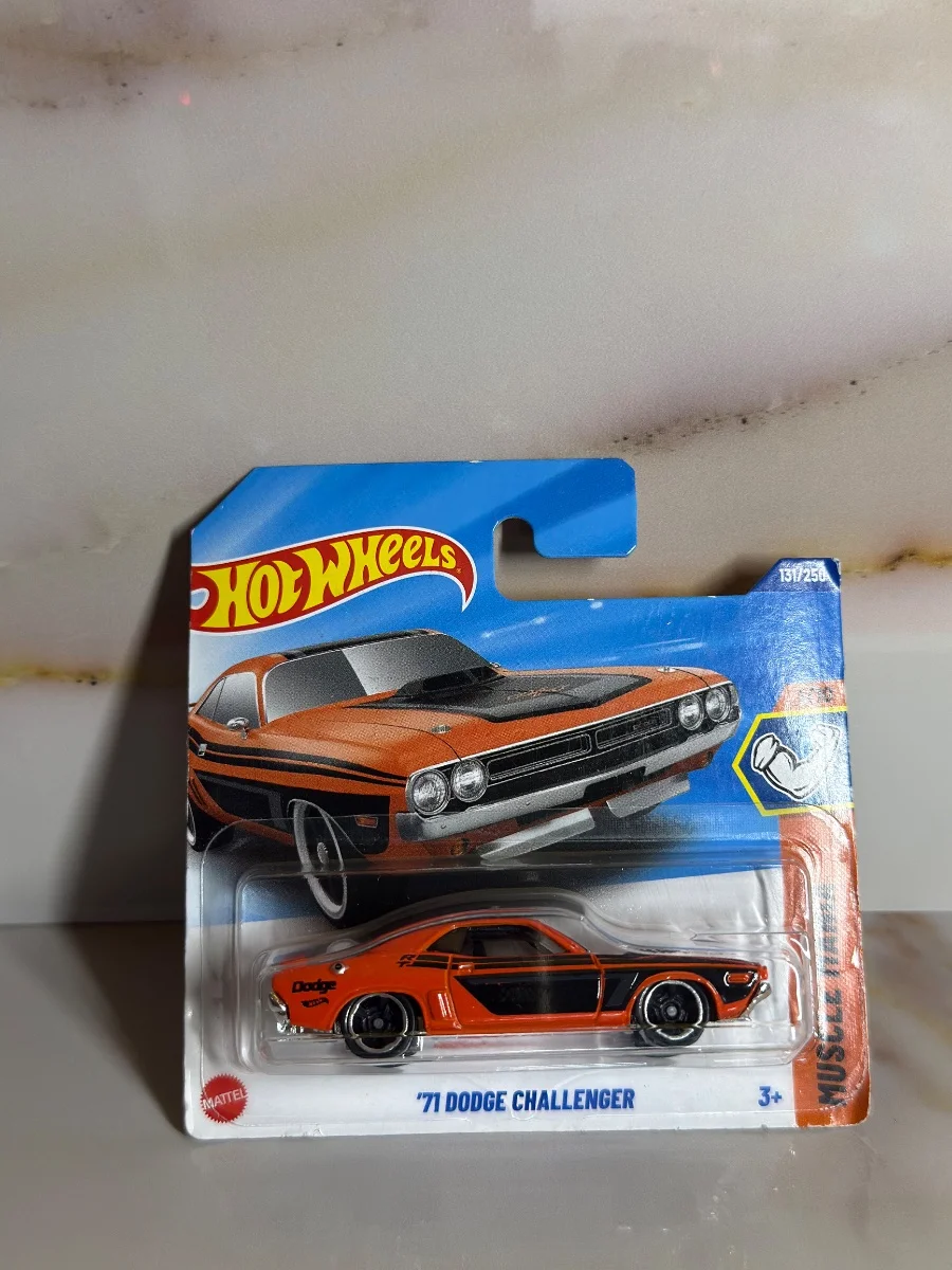Hot Wheels ‘71 DODGE HEMI CHALLENGER 1:64