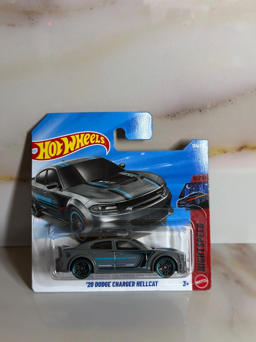 Hot Wheels ‘20 DODGE CHARGER HELLCAT 1:64
