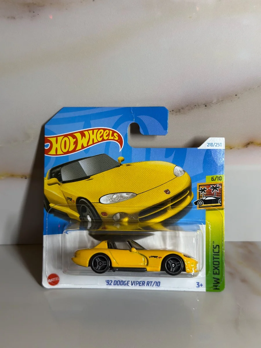 Hot Wheels ‘92 DODGE VIPER RT/10 1:64