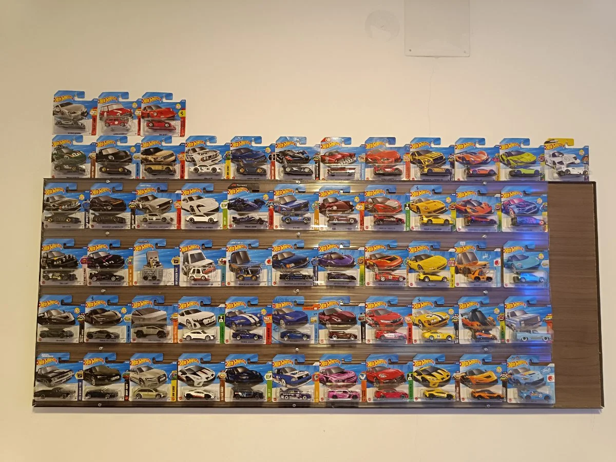 Hot Wheels Mainlinovi  1:64