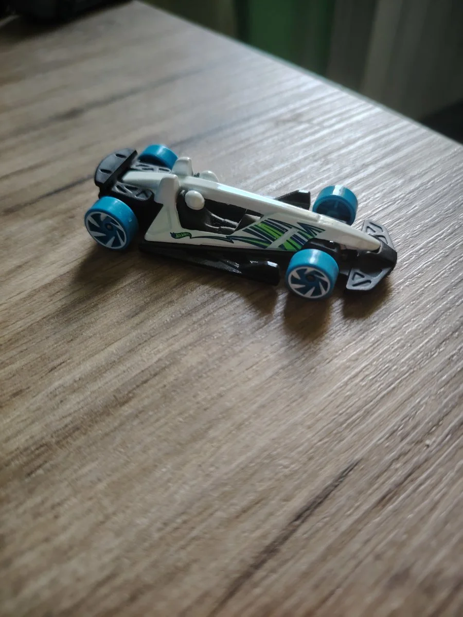 Hot Wheels Track Hammer 1:64