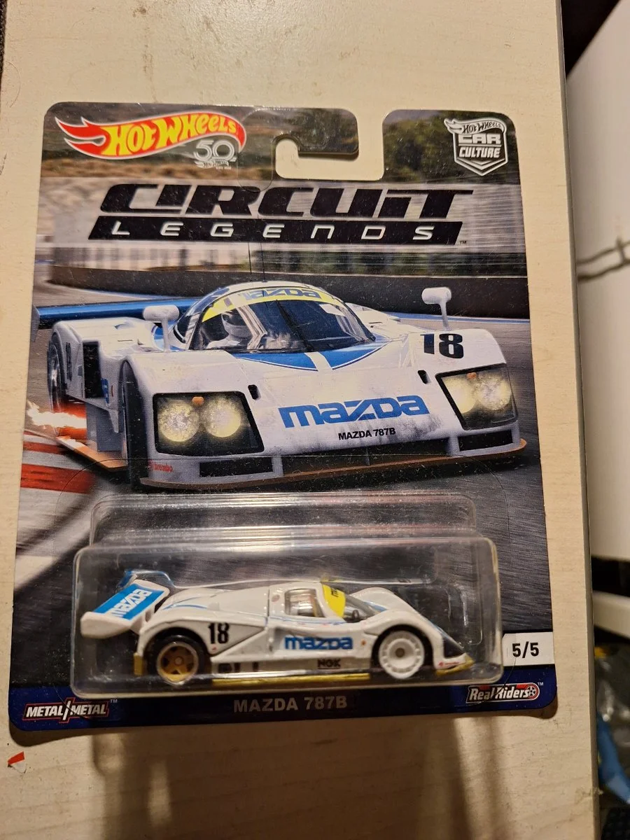 Hot Wheels Mazda 787b 1:64