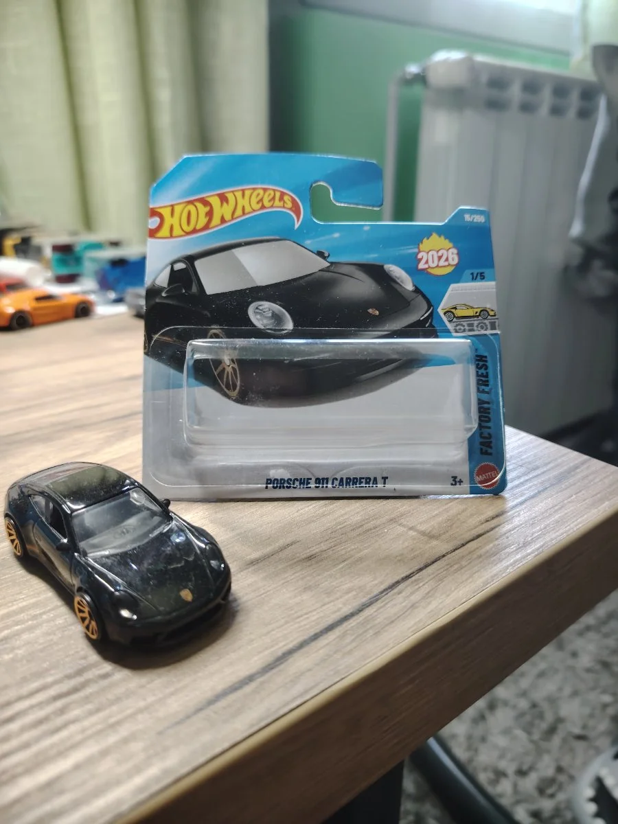Hot Wheels Porsche 911 Carrera T 1:64