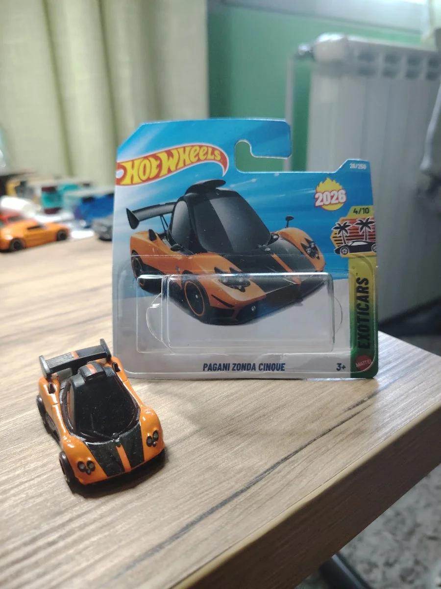 Hot Wheels Pagani Zonda Cinque 1:64