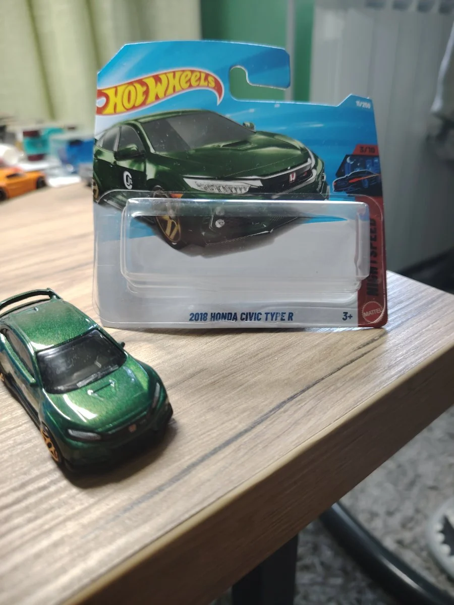 Hot Wheels Honda Civic Type R 1:64