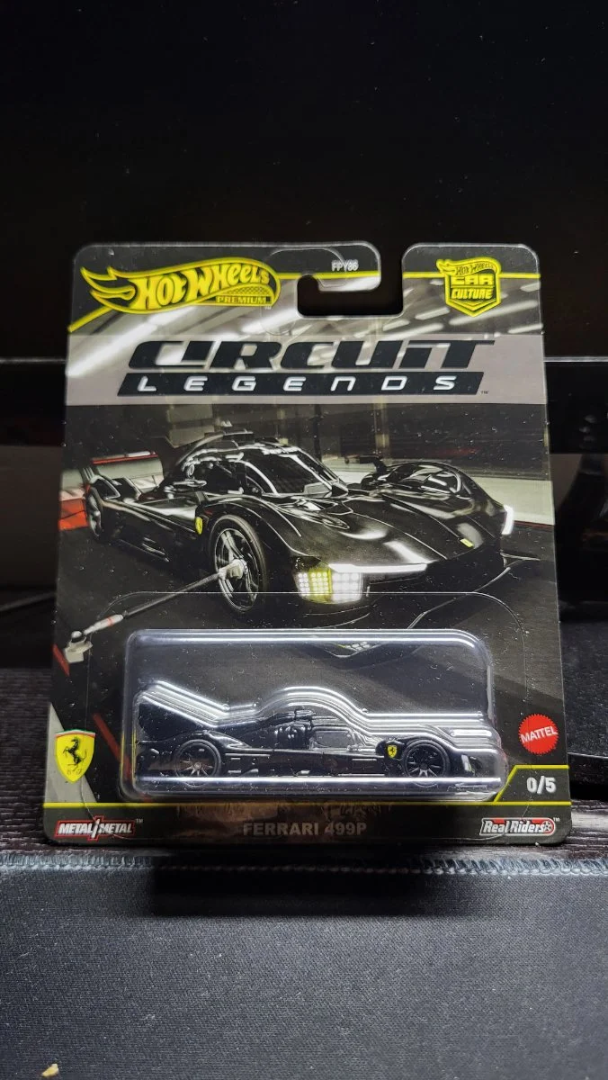 AutoArt Ferrari 499P 1:64