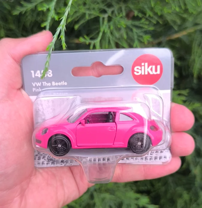AutoArt VW The Beetle (Buba) 1:64