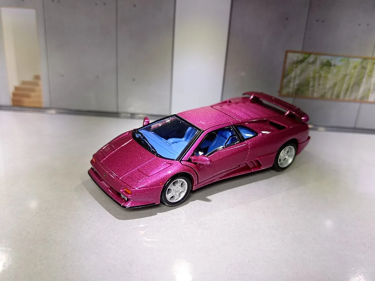 AutoArt Lamborghini Diablo SE30  1:64