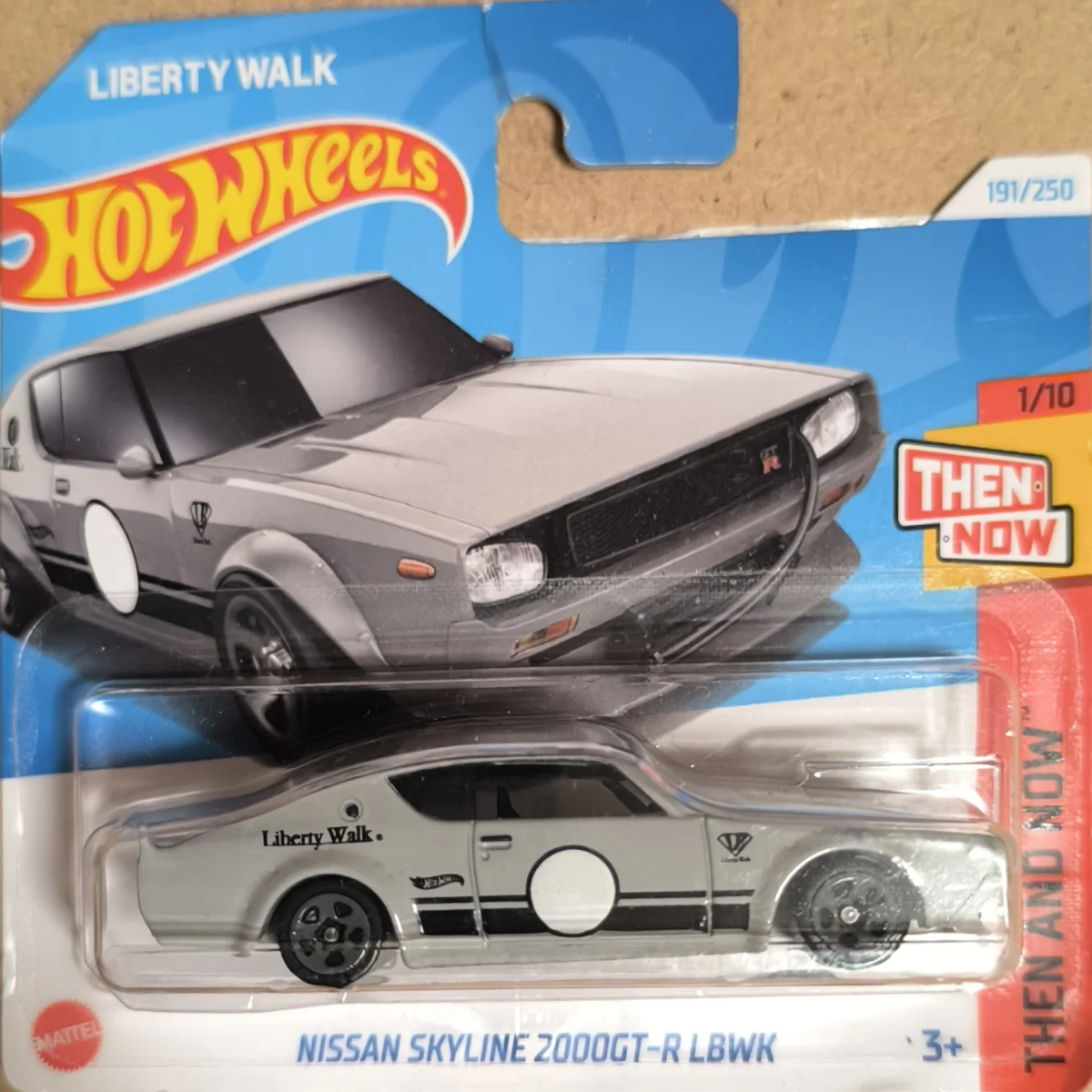 Hot Wheels Nissan Skyline 2000GT-R LBWK 1:64