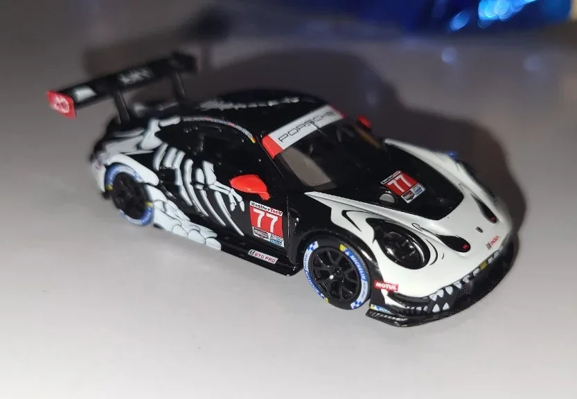 Mini GT Porsche Rexy skeleton 1:64