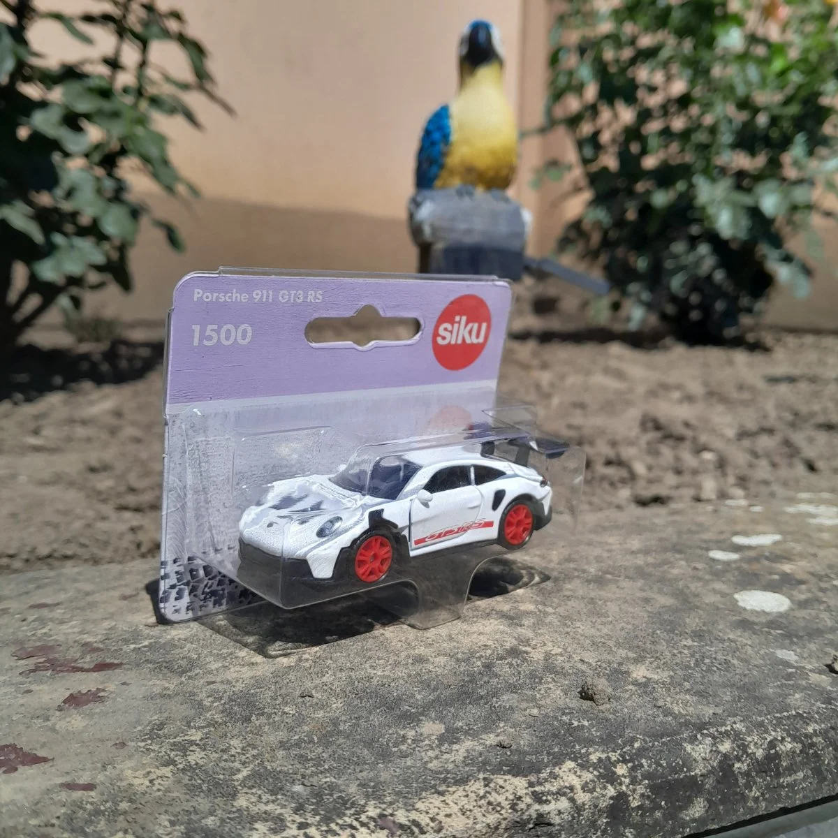 AutoArt Porshe 911 GT3 RS 1:64