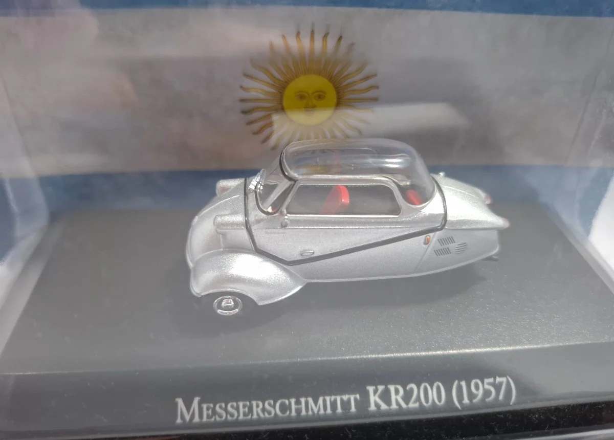 AutoArt MESSERSCHMITT KR200 1:43