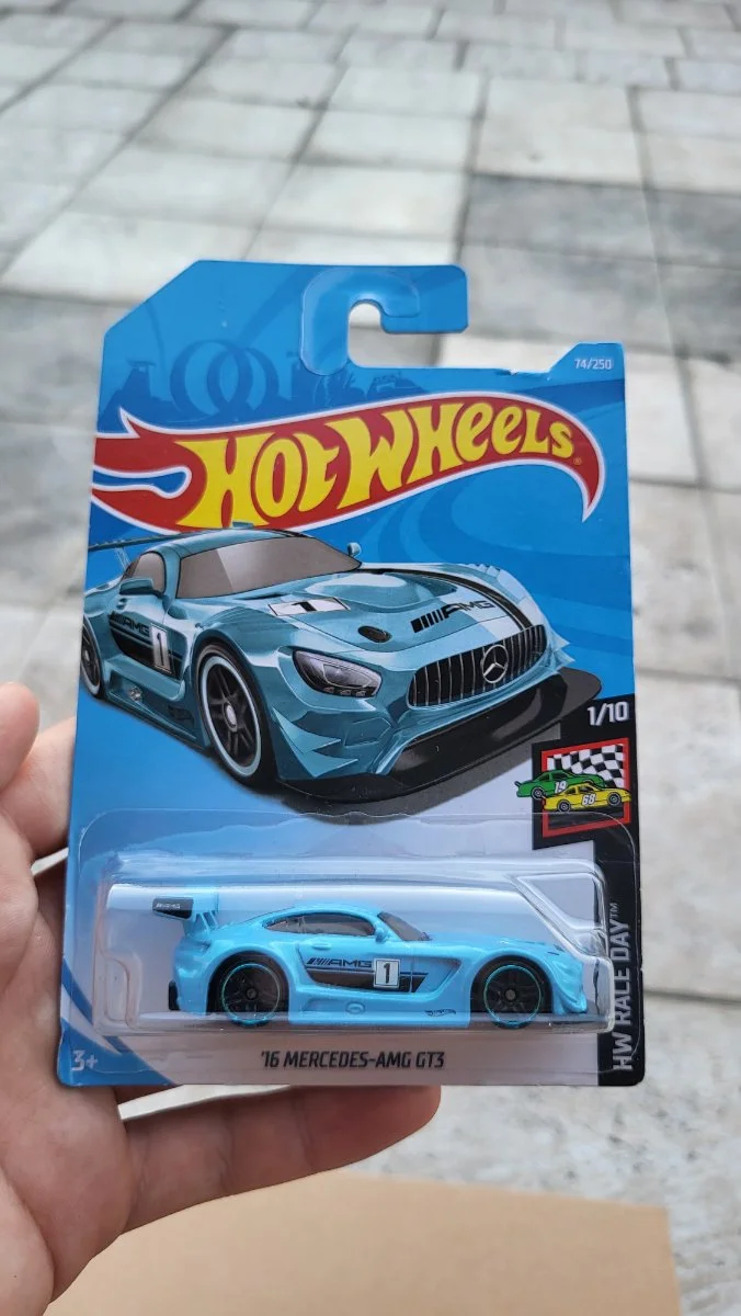 Hot Wheels 16 Mercedes AMG GT3 1:64