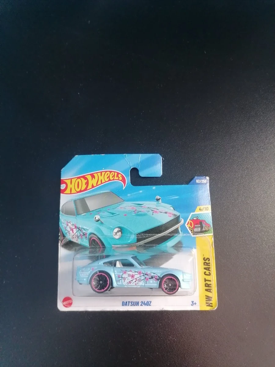 AutoArt Datsun 240Z 1:64